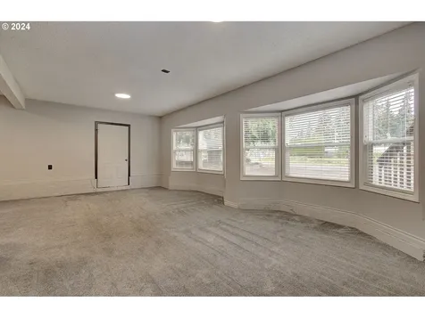 1011 Nw 58th Street Vancouver WA 98663