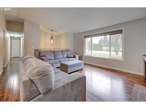 1011 Nw 58th Street Vancouver WA 98663