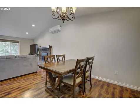 1011 Nw 58th Street Vancouver WA 98663