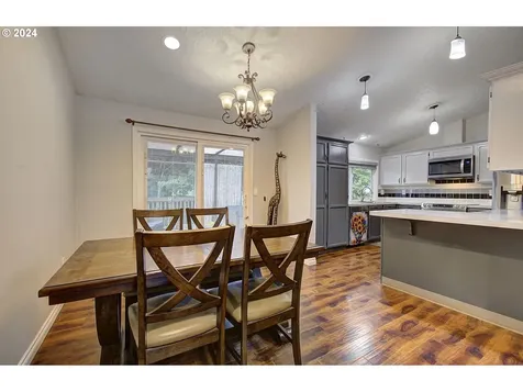 1011 Nw 58th Street Vancouver WA 98663