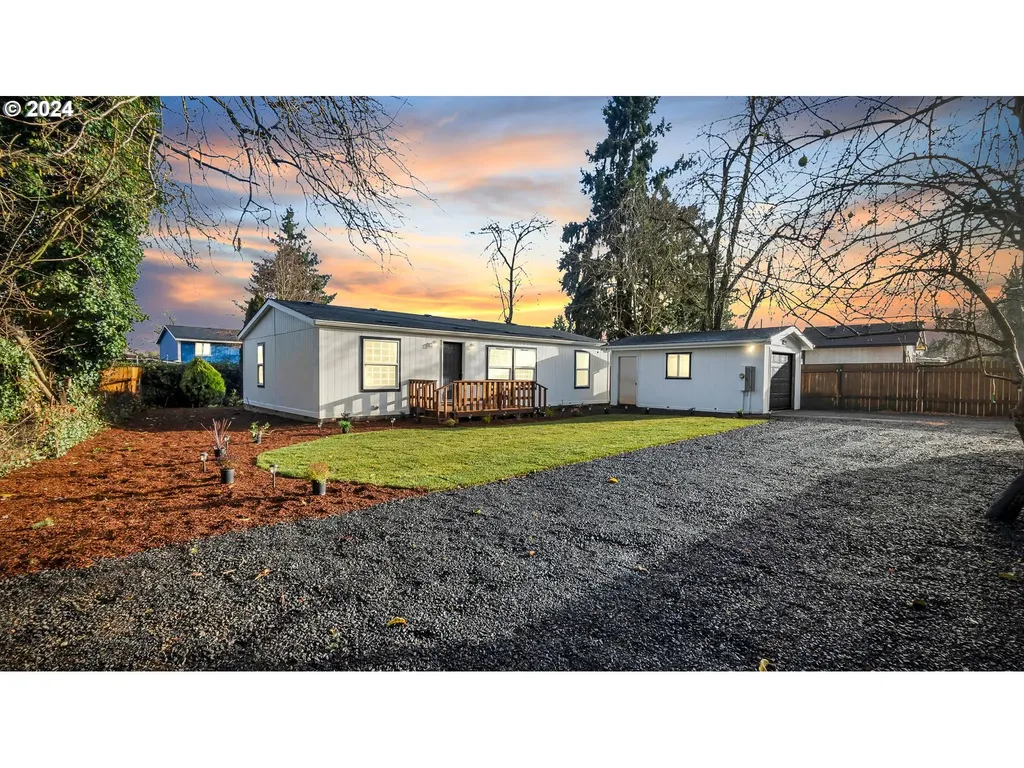 451 Stark Street Woodburn OR 97071
