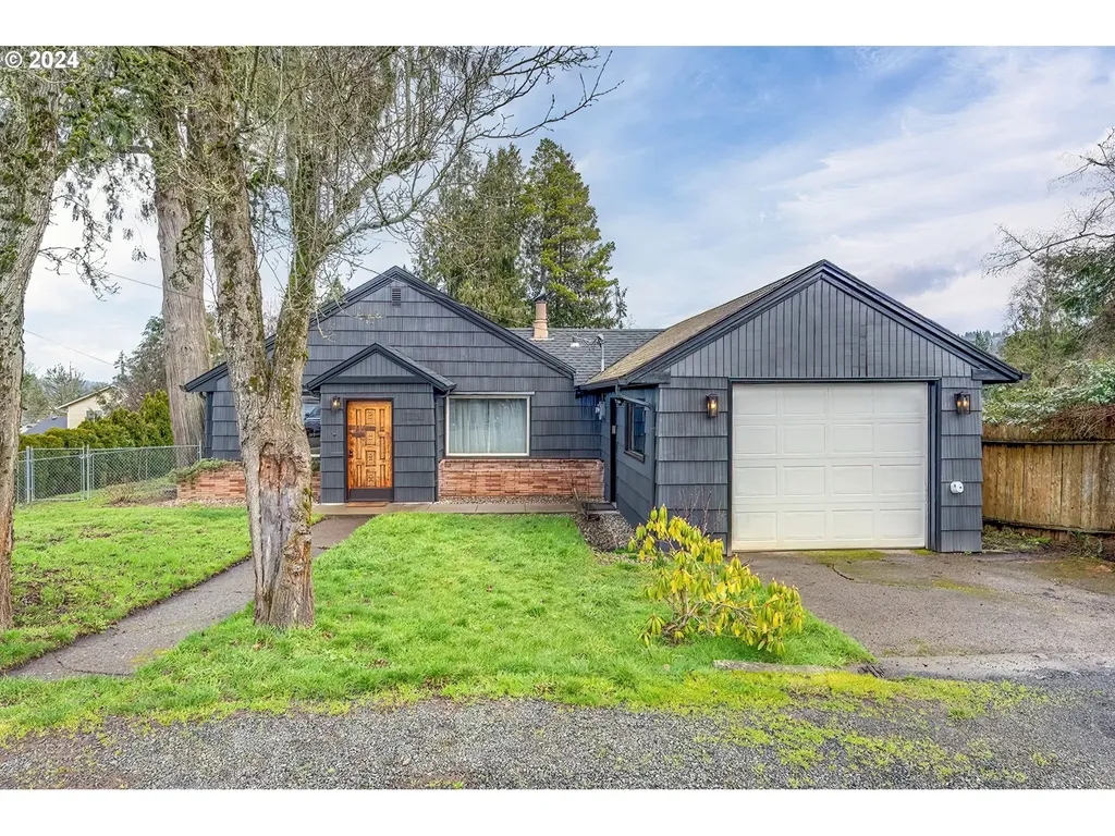 805 Lord Street Kelso WA 98626