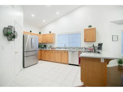 2720 Glen More Street Kelso WA 98626