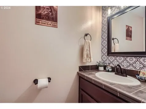 2213 Ne 108th Street Vancouver WA 98686