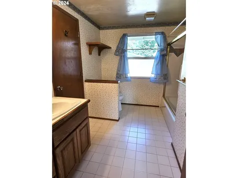3278 Marvin Drive Eugene OR 97404