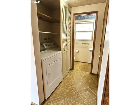 3278 Marvin Drive Eugene OR 97404