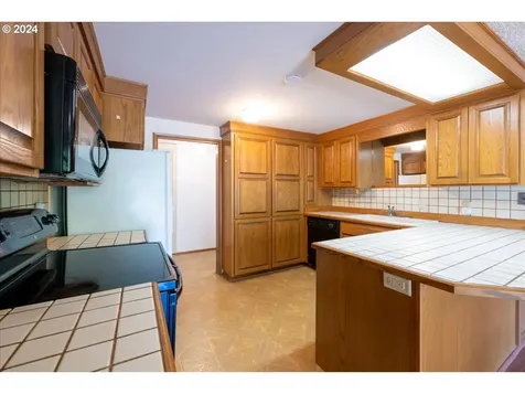 3278 Marvin Drive Eugene OR 97404