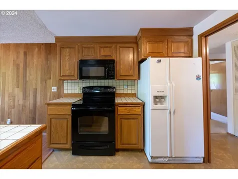 3278 Marvin Drive Eugene OR 97404
