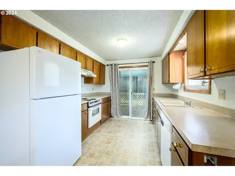 137 NE Kingwood Drive Mcminnville OR 97128