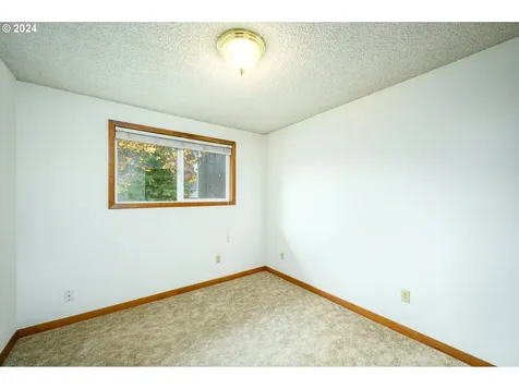 137 NE Kingwood Drive Mcminnville OR 97128