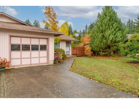 137 NE Kingwood Drive Mcminnville OR 97128