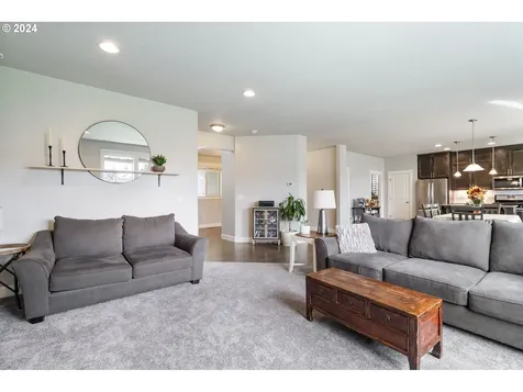 10002 NE 34th Place Vancouver WA 98686