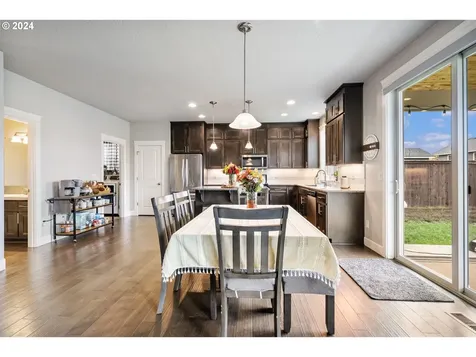 10002 NE 34th Place Vancouver WA 98686