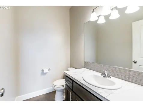 10002 NE 34th Place Vancouver WA 98686
