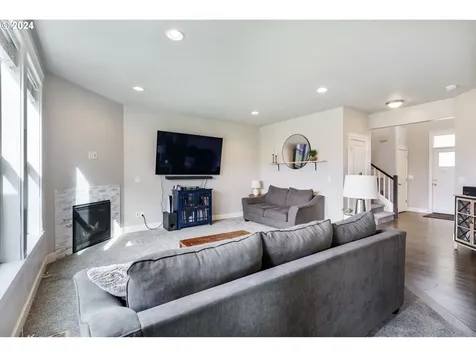10002 NE 34th Place Vancouver WA 98686