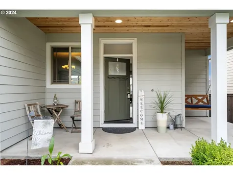 10002 NE 34th Place Vancouver WA 98686