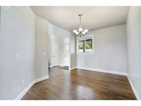 10002 NE 34th Place Vancouver WA 98686