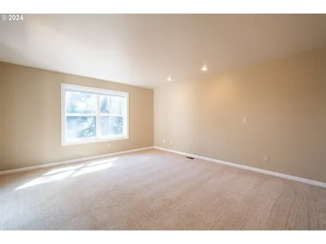 29924 Bartels Creek Drive Lebanon OR 97355