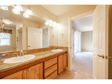 29924 Bartels Creek Drive Lebanon OR 97355
