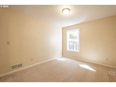 29924 Bartels Creek Drive Lebanon OR 97355