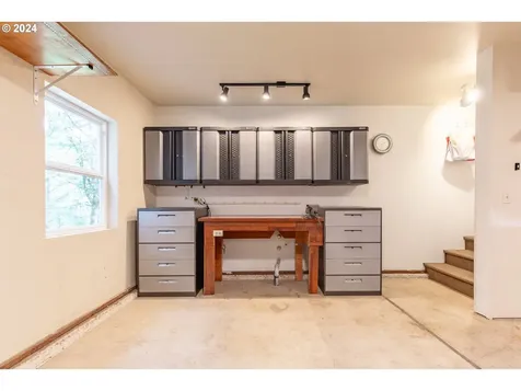 29924 Bartels Creek Drive Lebanon OR 97355