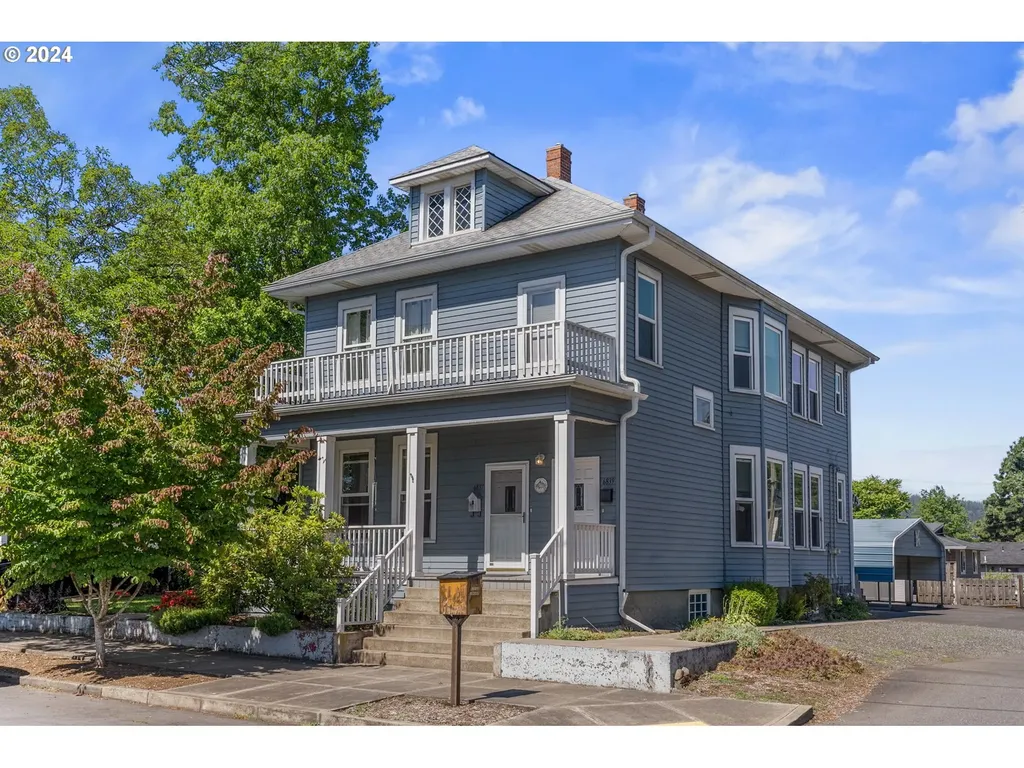 6837/6839 N Macrum Avenue Portland OR 97203