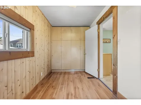 6837/6839 N Macrum Avenue Portland OR 97203