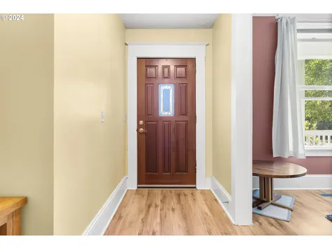 6837/6839 N Macrum Avenue Portland OR 97203
