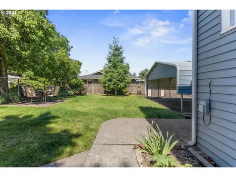 6837/6839 N Macrum Avenue Portland OR 97203