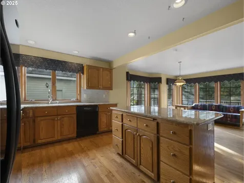 25925 E Bright Avenue Welches OR 97067