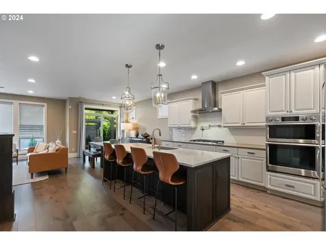 4247 Nw Ashbrook Drive Portland OR 97229