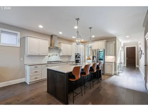 4247 Nw Ashbrook Drive Portland OR 97229