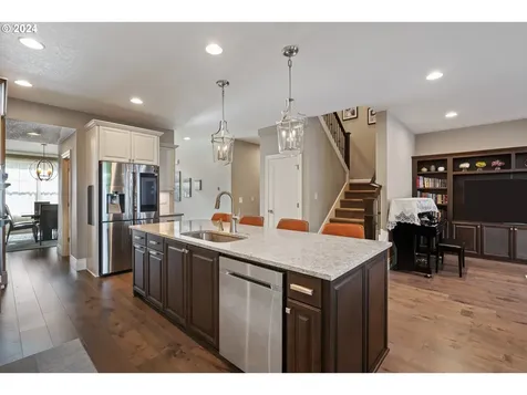 4247 Nw Ashbrook Drive Portland OR 97229
