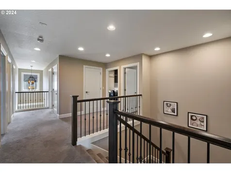 4247 Nw Ashbrook Drive Portland OR 97229