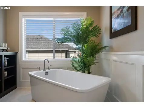 4247 Nw Ashbrook Drive Portland OR 97229