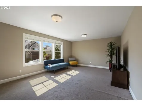 4247 Nw Ashbrook Drive Portland OR 97229
