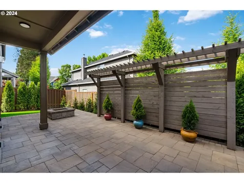 4247 Nw Ashbrook Drive Portland OR 97229
