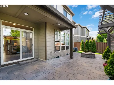 4247 Nw Ashbrook Drive Portland OR 97229