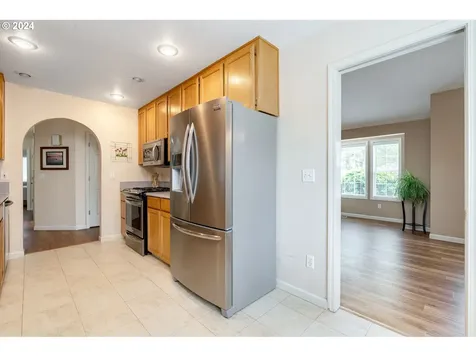 304 Julie Ann Drive Oregon City OR 97045