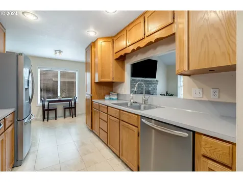 304 Julie Ann Drive Oregon City OR 97045