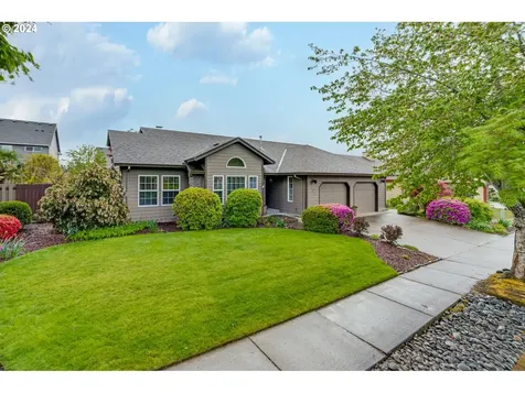304 Julie Ann Drive Oregon City OR 97045
