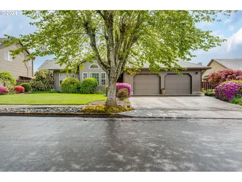 304 Julie Ann Drive Oregon City OR 97045