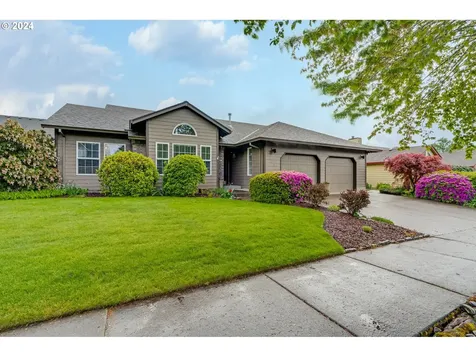 304 Julie Ann Drive Oregon City OR 97045