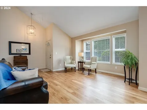 304 Julie Ann Drive Oregon City OR 97045