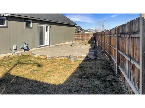 3011 NW Dogwood Avenue Redmond OR 97756
