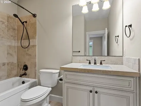 1304 S Great Blue Road Ridgefield WA 98642