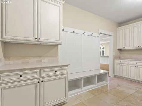 1304 S Great Blue Road Ridgefield WA 98642