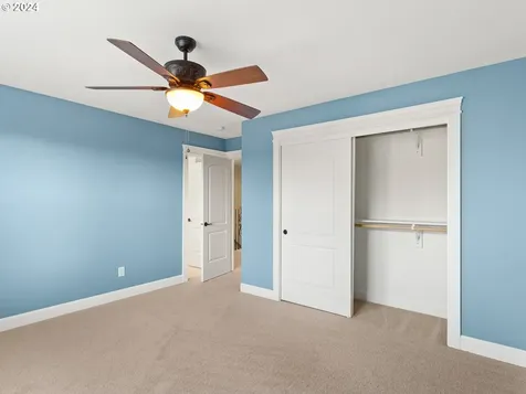 1304 S Great Blue Road Ridgefield WA 98642