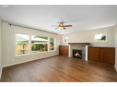 342 Se 16th Avenue Canby OR 97013