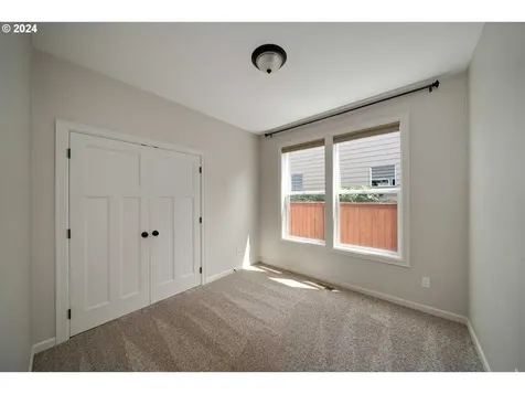 342 Se 16th Avenue Canby OR 97013